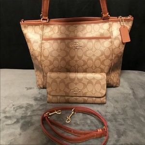 💢SOLD💢Authentic Coach Purse Handbag set